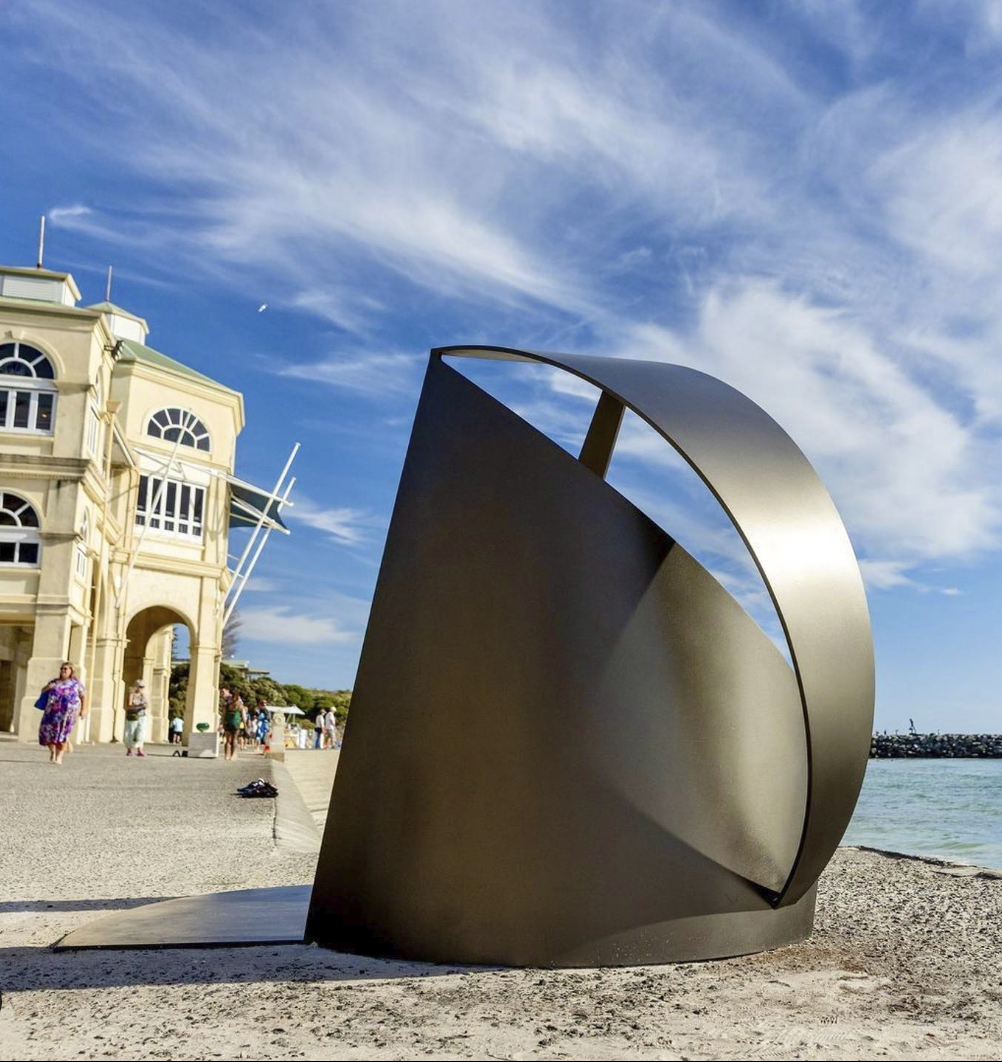 ayako-saito-winner-of-the-sculpture-by-the-sea-cottesloe-artist